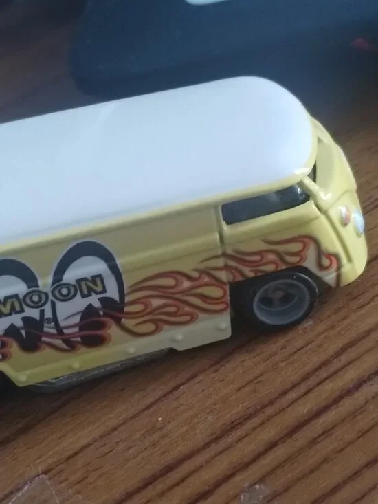 2020 Hot Wheels Boulevard series Volkswagen drag bus real Riders - Picture 3 of 5